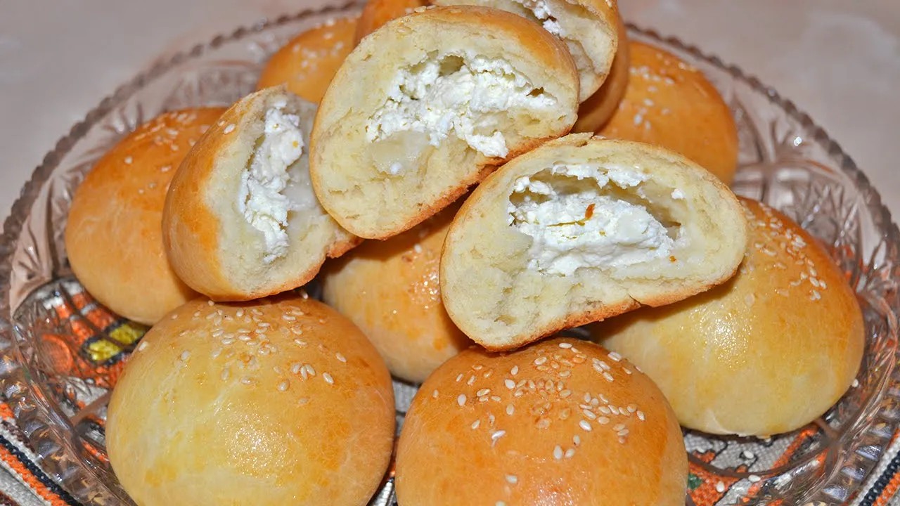ПИТКИ СЪС СИРЕНЕ - БЪРЗИ ЗАКУСКИ БЕЗ МАЯ И ВТАСВАНЕ!