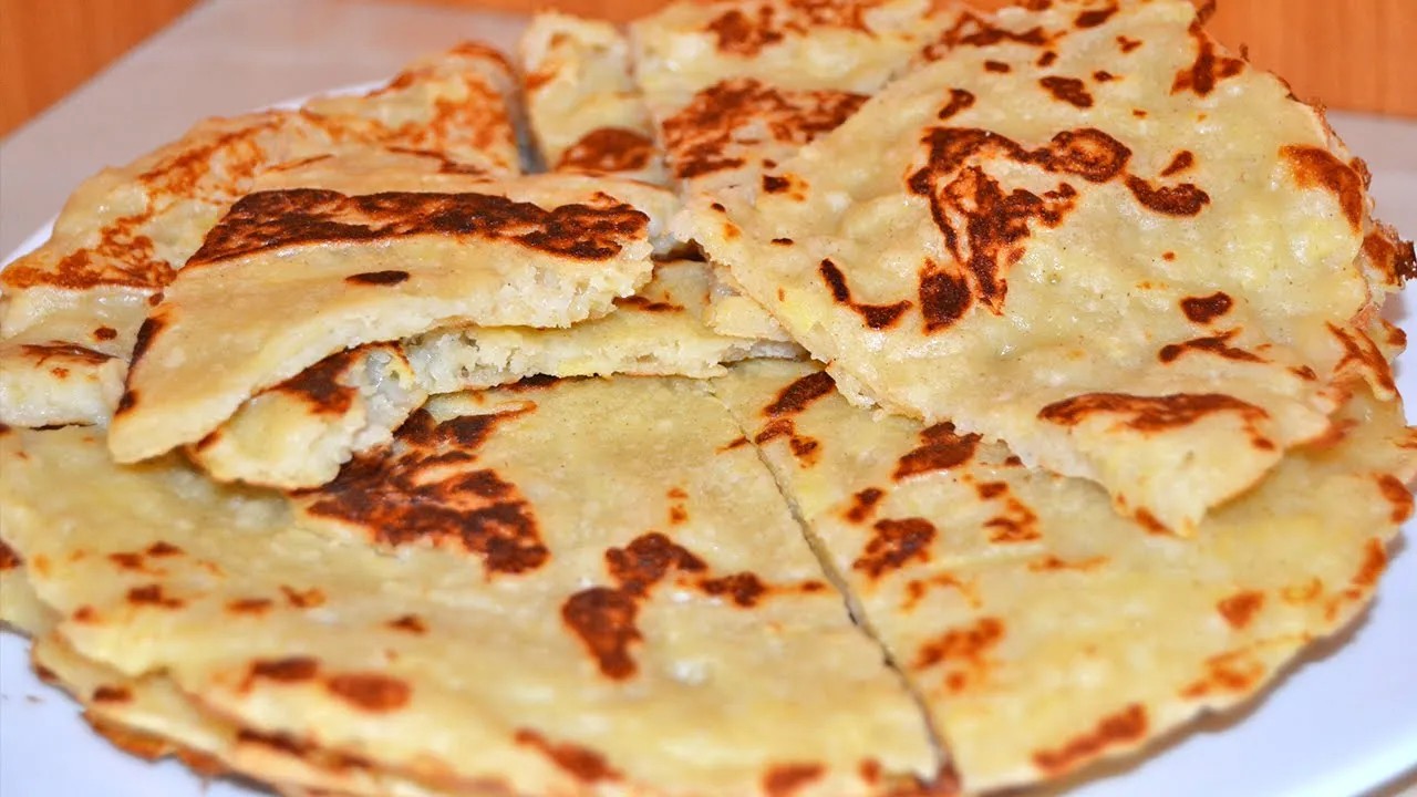 БЪРЗИ И ЛЕСНИ ПАЛАЧИНКИ С НАСТЪРГАНИ ЯБЪЛКИ - ОРИГИНАЛНА И ВКУСНА РЕЦЕПТА!