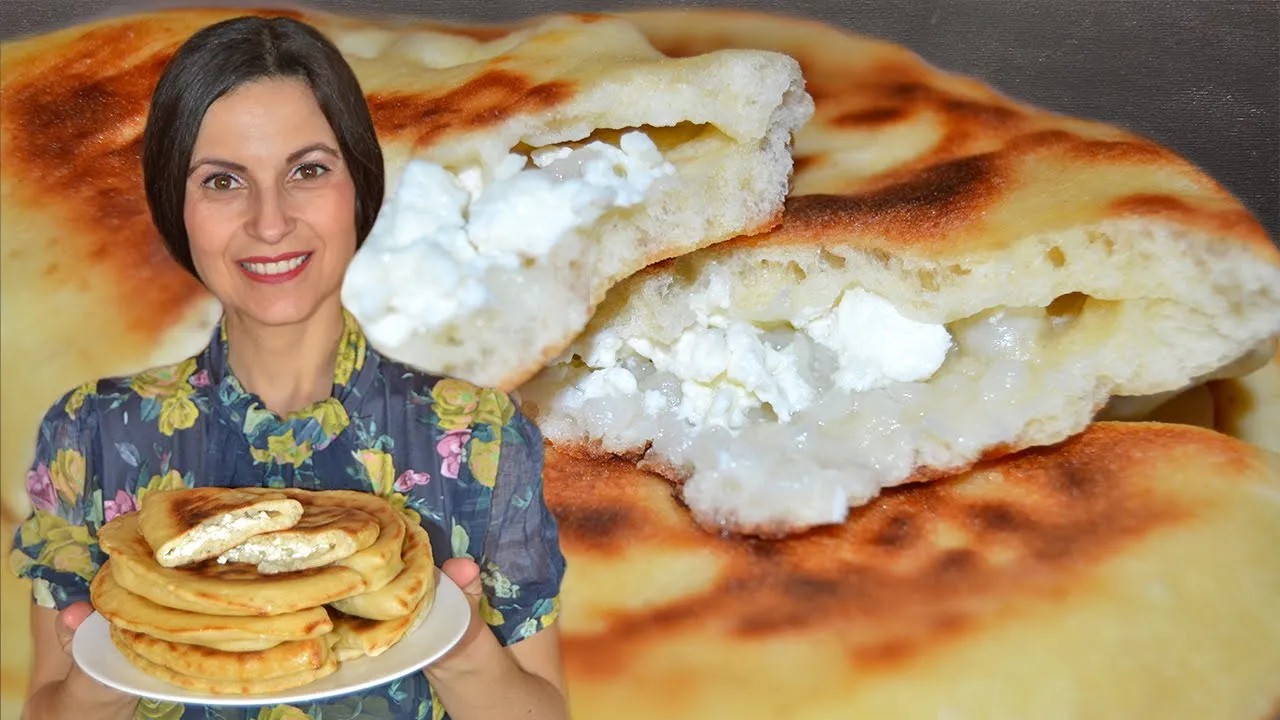 ПЪРЛЕНКИ ПОЛУМЕСЕЦИ СЪС СИРЕНЕ И КАШКАВАЛ - БЕЗ ВТАСВАНЕ! Вкусна идея за всеки дом!